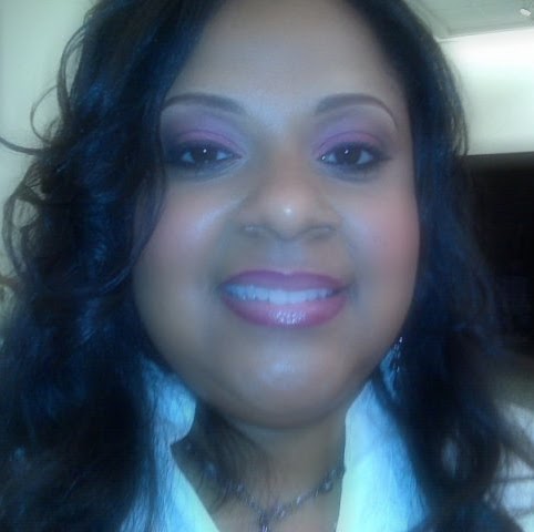 Renee Curtis Photo 19