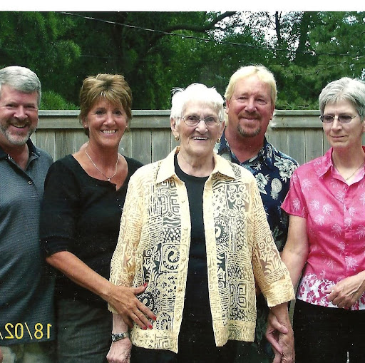 Dianne Anderson Photo 43