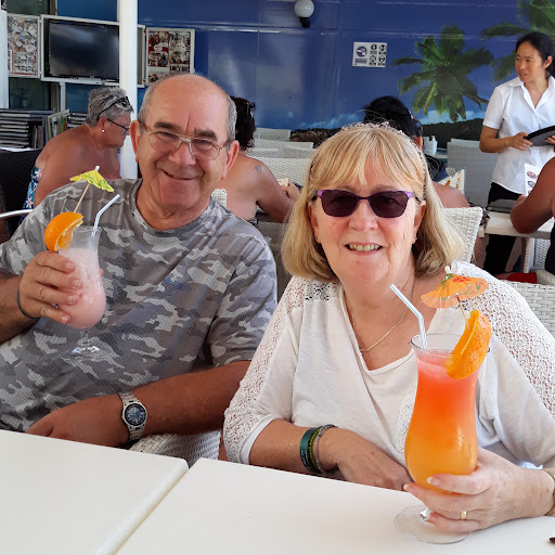 Vicky Rhodes Photo 14