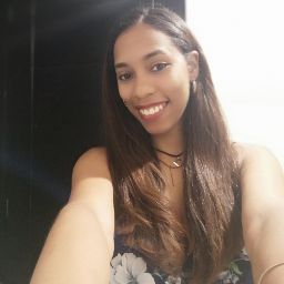 Alicia Reyes Photo 10