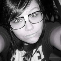 Molly Gee Photo 15