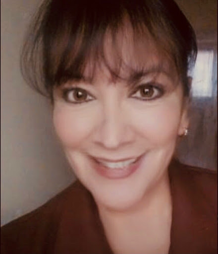 Silvia Flores Photo 20