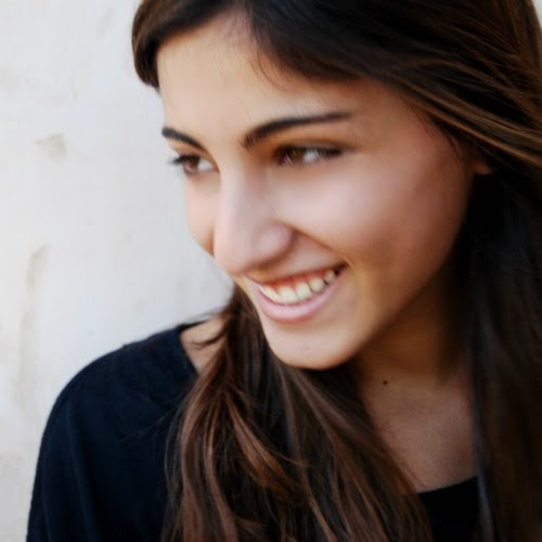 Anna Hess Photo 9