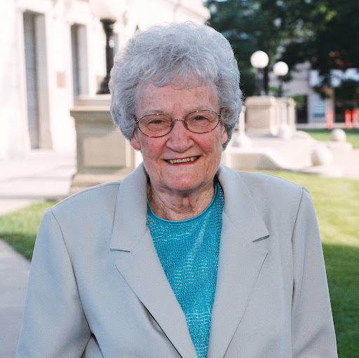 Virginia Howard Photo 17