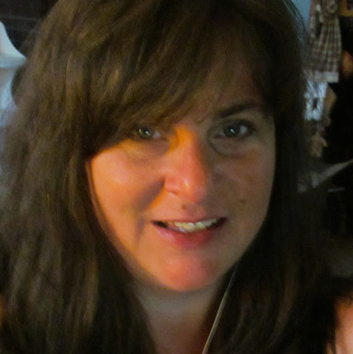 Kristin Hayes Photo 16