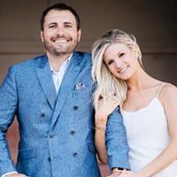 Christina Hull Photo 40