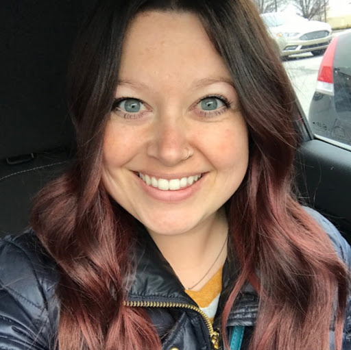 Robin Reyes Photo 16