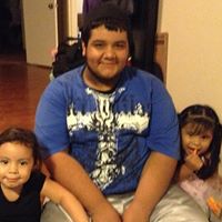 Michael Muniz Photo 12