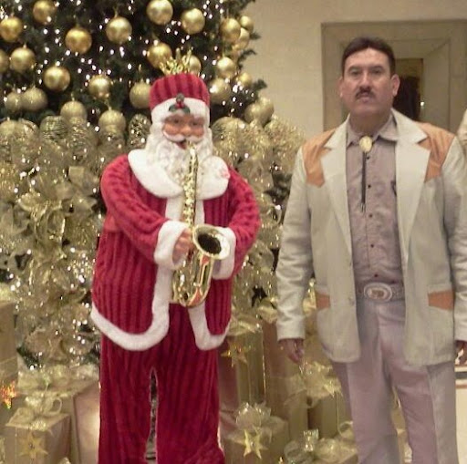 Higinio Rodriguez Photo 12