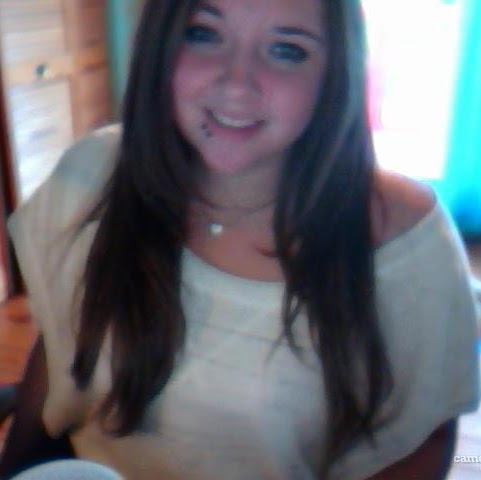 Ashley Labrie Photo 1