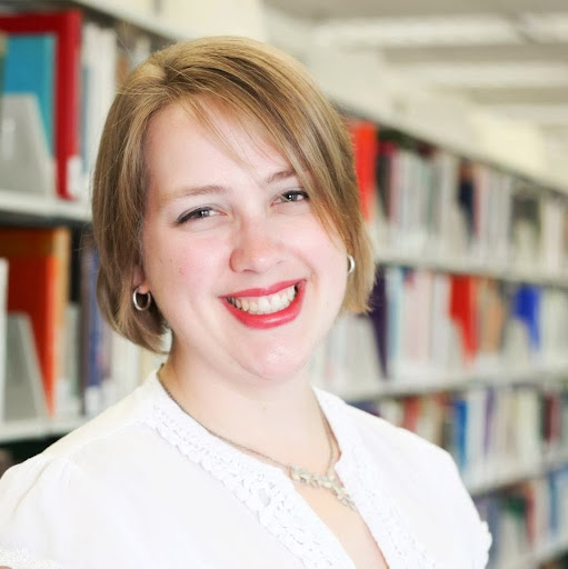 Amanda Hartman Photo 19