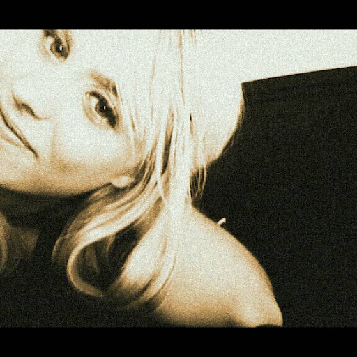 Chelsea Edwards Photo 18
