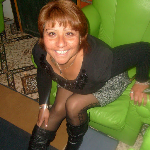 Elizabeth Chavez Photo 19