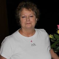 Linda Kitchens Photo 19