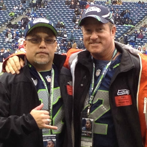 Rick Fernandez Photo 37