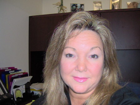 Connie Singleton Photo 15