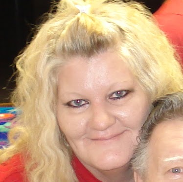 Kim Wolfe Photo 32