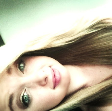 Alyssa Barber Photo 7
