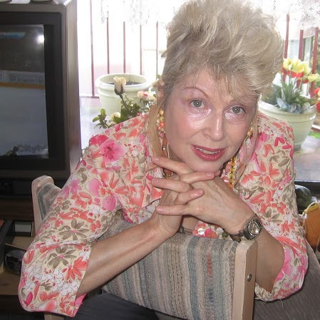 Linda Roberts Photo 40