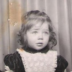 Jo Graham Photo 42