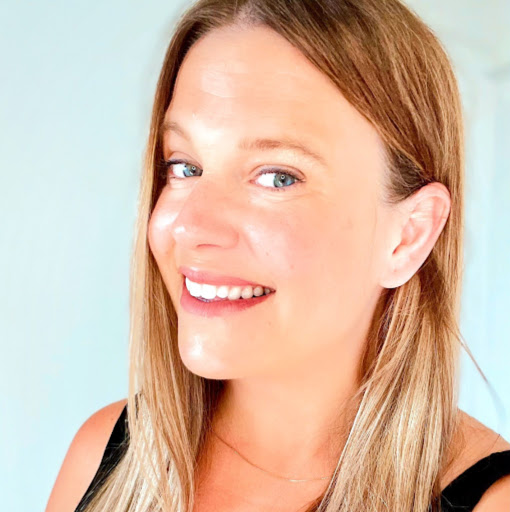 Heidi Christensen Photo 15