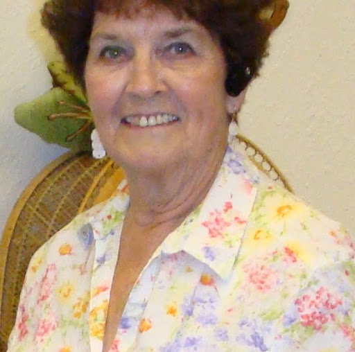 Janet Keyes Photo 15