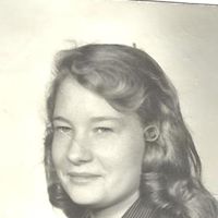 Gloria Pratt Photo 8