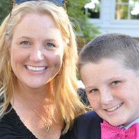 Elizabeth Thurman Photo 10