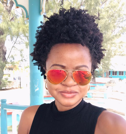 Joanne Hamilton Photo 33