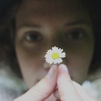 Samantha Watts Photo 44