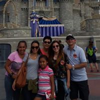 Elizabeth Villalobos Photo 20