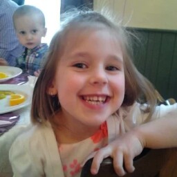 Mary Cassidy Photo 38