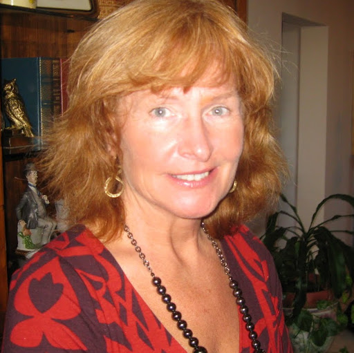 Marta Richards Photo 4