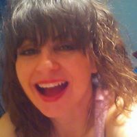 Melanie Small Photo 13