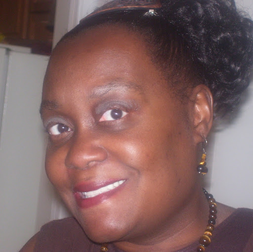 Angela Huggins Photo 18