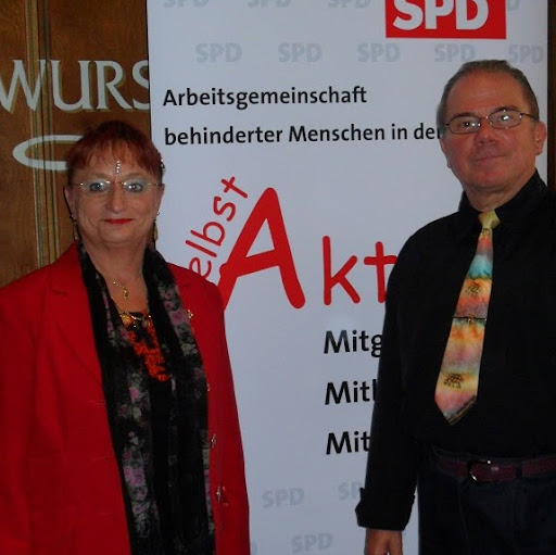 Christa Winter Photo 7