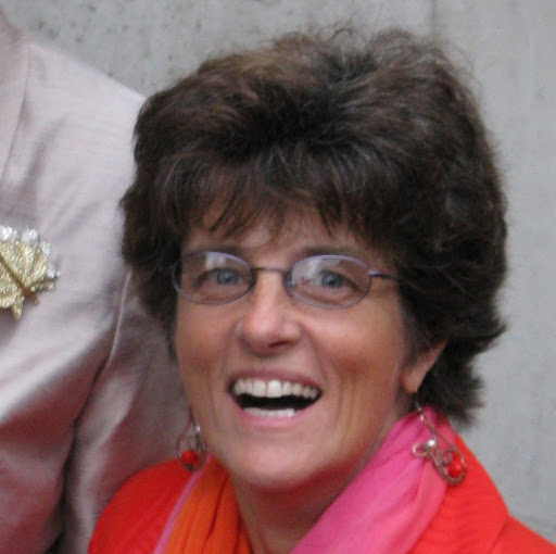 Eileen Kane Photo 28