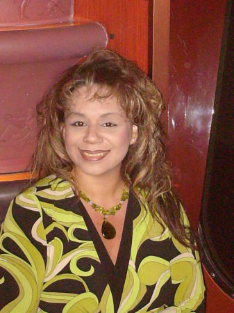 Alicia Moreno Photo 17