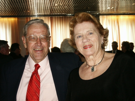Elizabeth Slade Photo 11