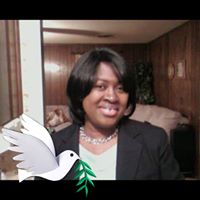 Julia Williamson Photo 10