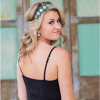 Megan Robertson Photo 8