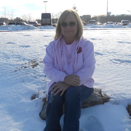 Lisa Pollard Photo 18