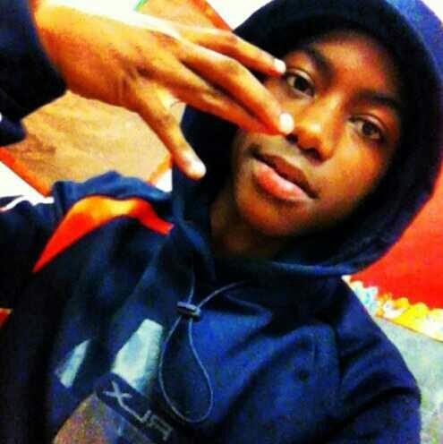 Emmanuel Robinson Photo 12