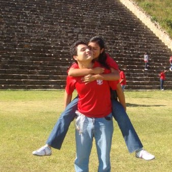 Andrea Vazquez Photo 9