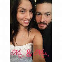 Jeanette Flores Photo 10