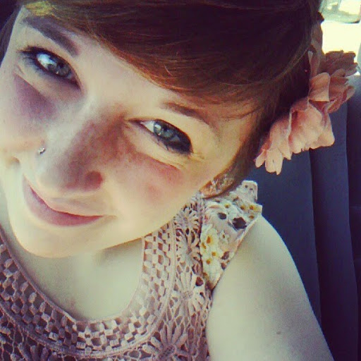 Elizabeth Lawlor Photo 34