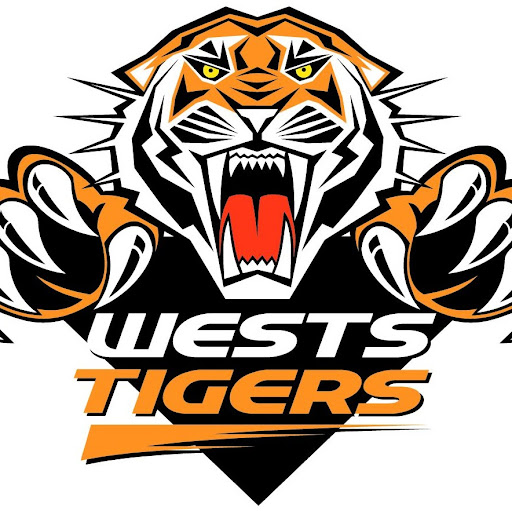 Michael Howie Photo 19