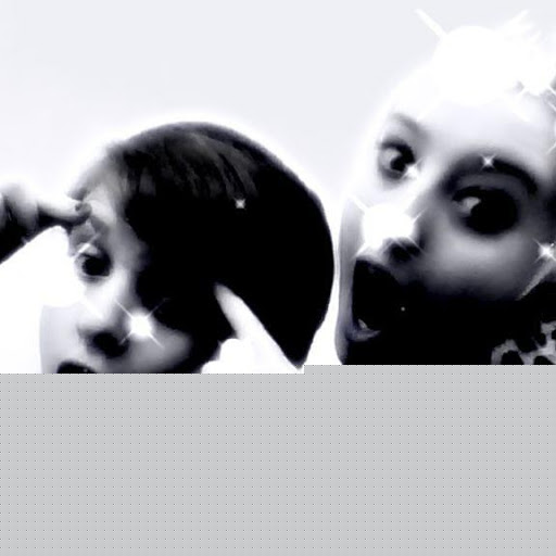 Rebecca Hunter Photo 22