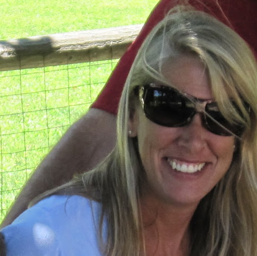 Lisa Wagner Photo 33