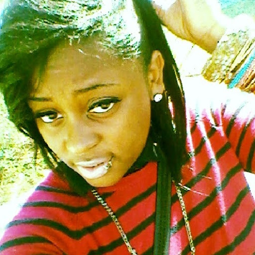 April Wright Photo 36